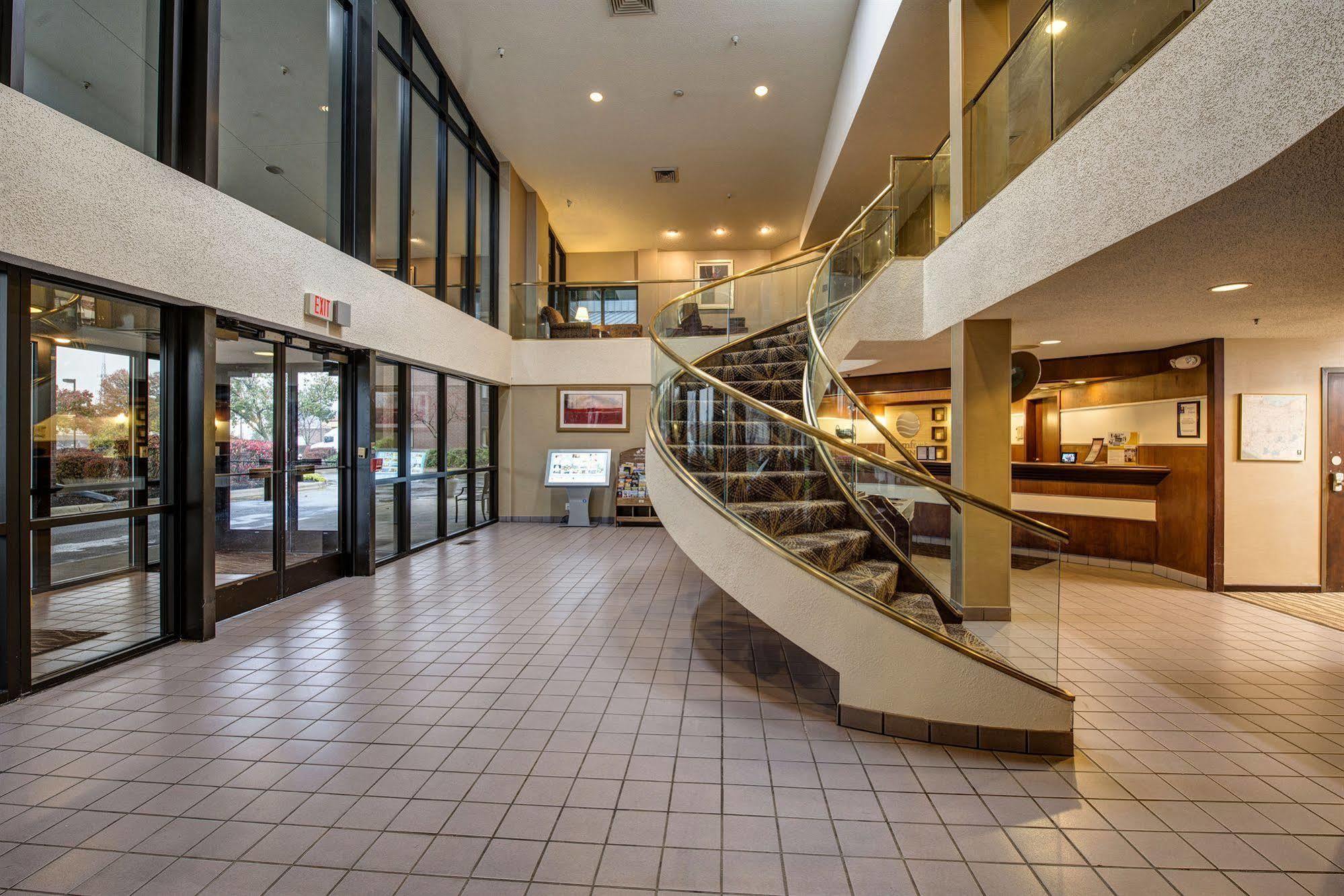Comfort Inn - Hall Of Fame Canton Bagian luar foto