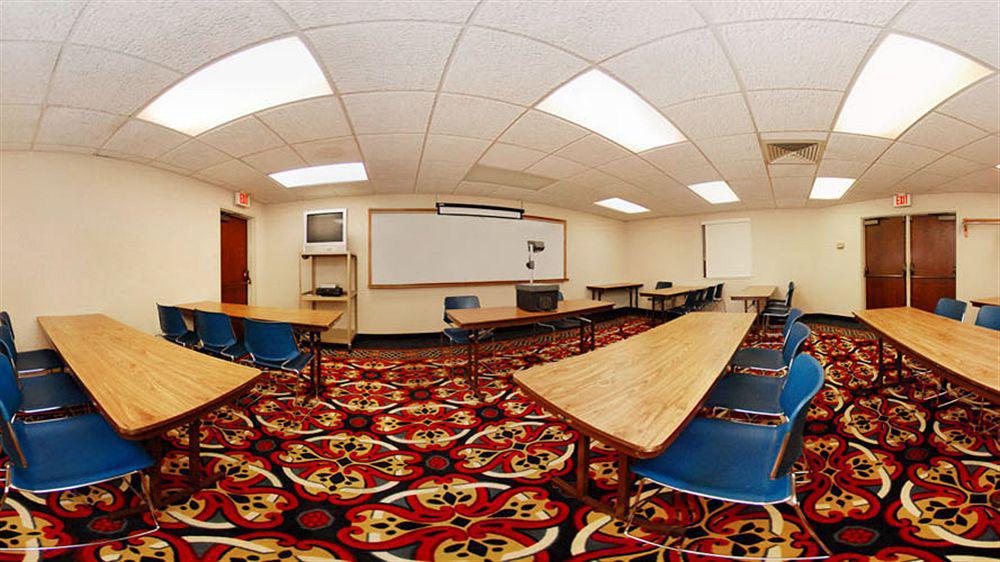 Comfort Inn - Hall Of Fame Canton Bagian luar foto